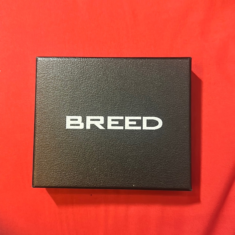 Breed blue wallet
